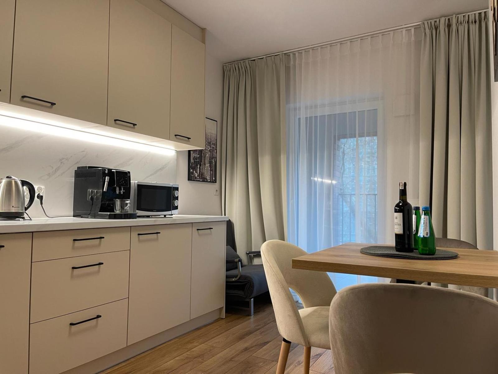 City Sense New Apartments - Main Station And City Center Wrocław Extérieur photo