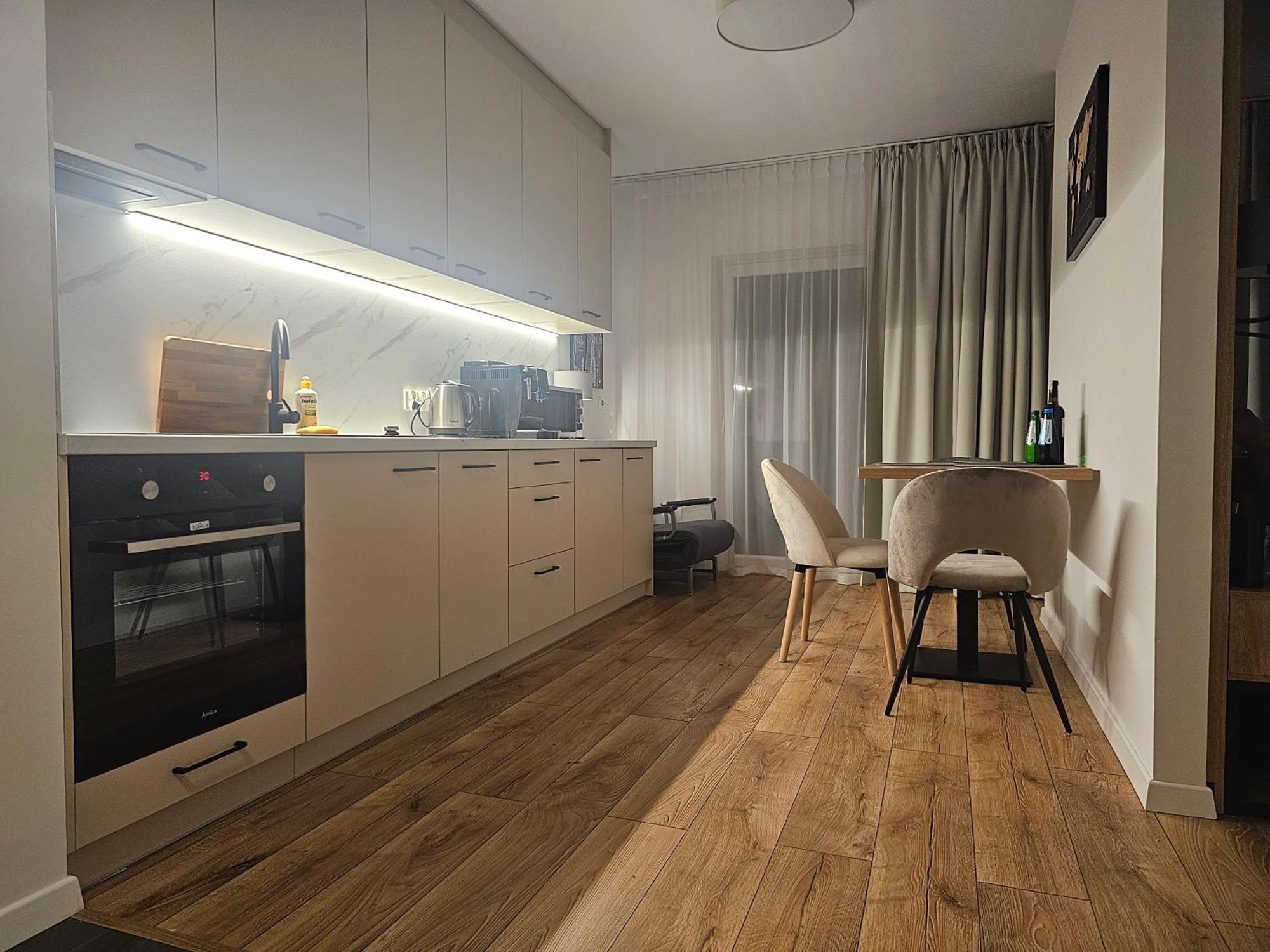 City Sense New Apartments - Main Station And City Center Wrocław Extérieur photo