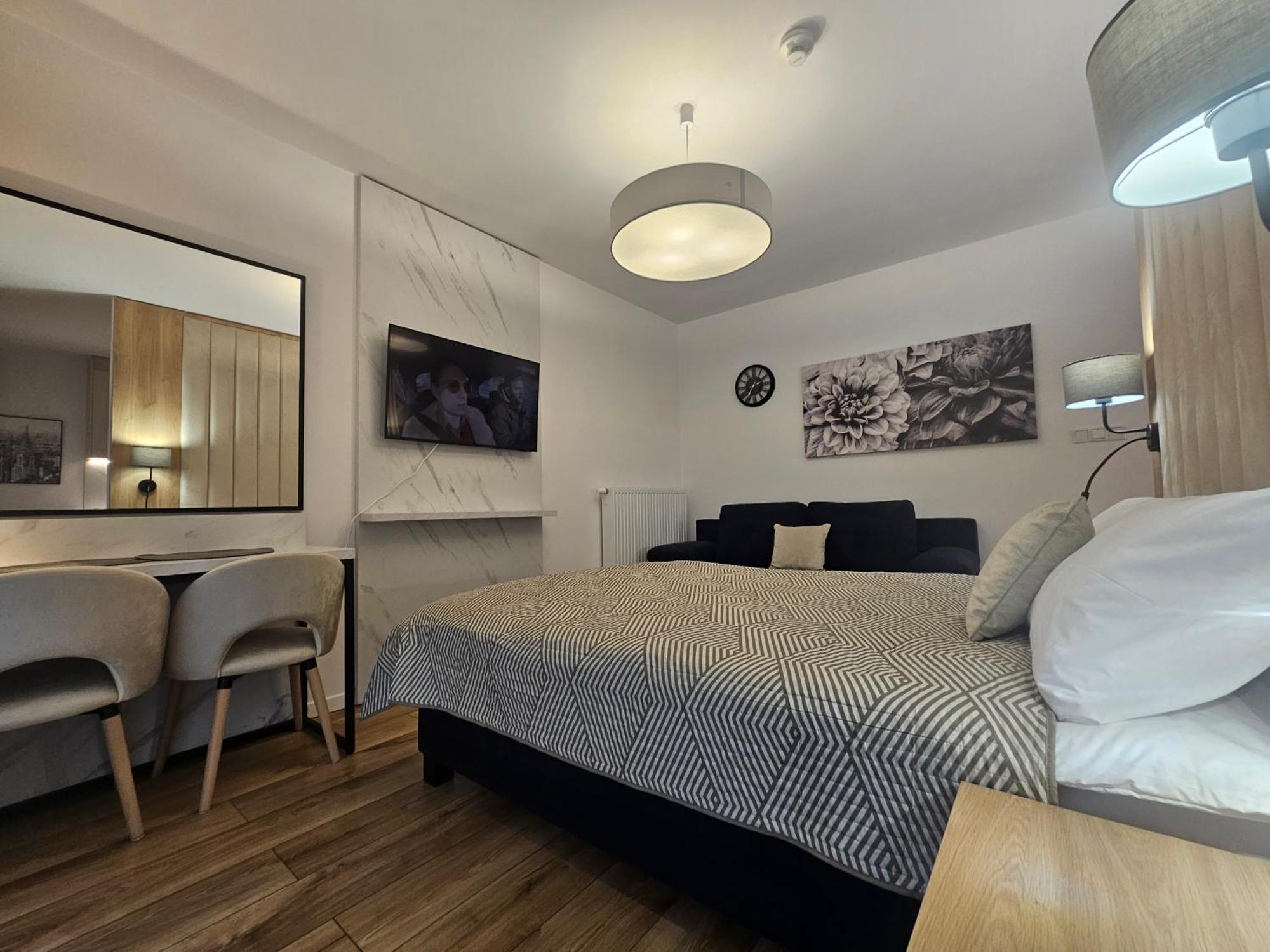 City Sense New Apartments - Main Station And City Center Wrocław Extérieur photo