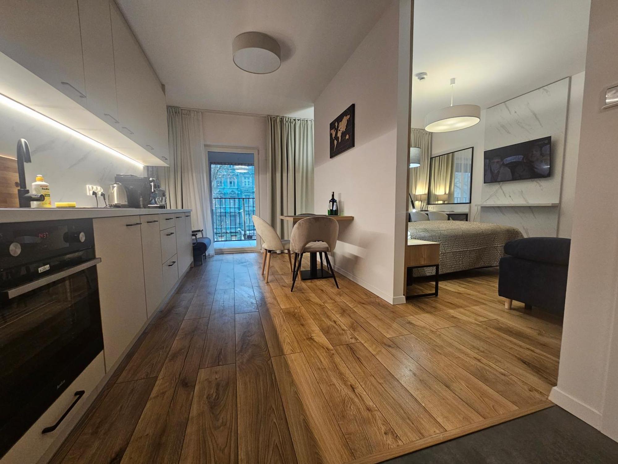 City Sense New Apartments - Main Station And City Center Wrocław Extérieur photo